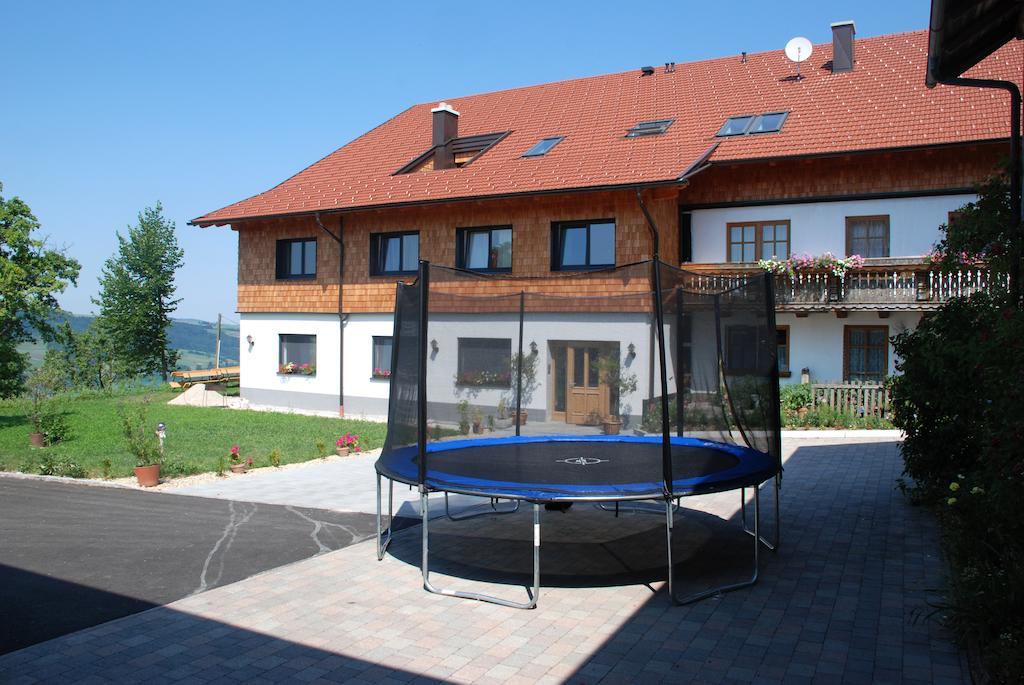Familienferienhof Stabauer Zell am Moos Luaran gambar